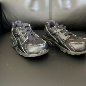 Nike Jordache Black Sneakers I